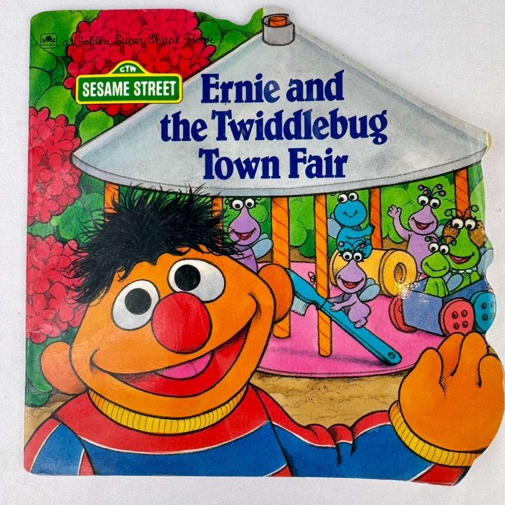 Vintage 1990 Sesame Street Colorful Paperback Children’s Book